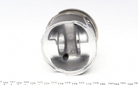 Поршень Nissan npr 130038003621