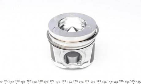 Поршень Nissan npr 130038003621