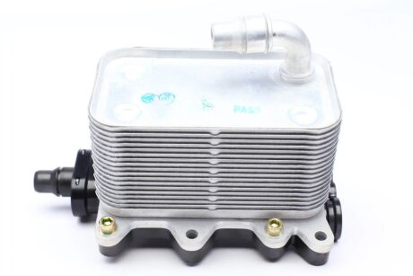 Радіатор масла BMW 5 (E60) 2.0D-4.4D 10.02-12.10 nrf 31215