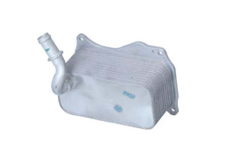 Радіатор оливний nrf 31839 на Мерседес Glk x204