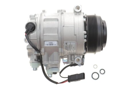 Компресор кондиціонера nrf 320238 на Мерседес S-Class C217/A217