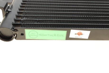 Радіатор кондиціонера nrf 35999