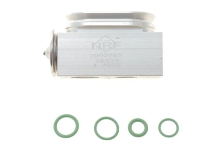 Розширювальний клапан кондиціонера nrf 38523 на Бмв F20