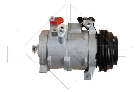 Компрессор кондиционера NRF 32470 Бмв Х5 е53