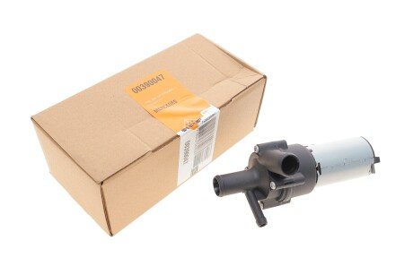 Насос охолоджуючої рідини nrf 390047 на Мерседес Clk