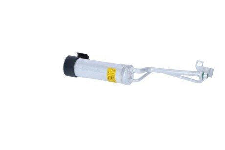 Осушувач,кондиціонер nrf 33369 на Ниссан Qashqai j10