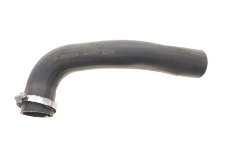 Патрубок интеркулера (турбины) nrf 166187 на Опель Вектра с