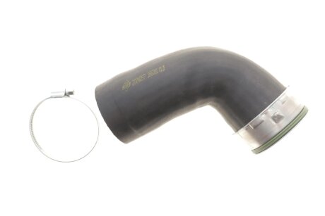 Патрубок интеркулера (турбины) nrf 166391 на Бмв Е90