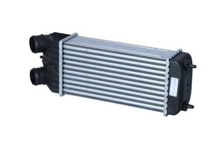 Радиатор интеркулера nrf 30196 на Ситроен С3 пикассо