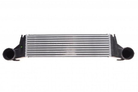 Радиатор интеркулера nrf 30323 на Бмв Х5 е53