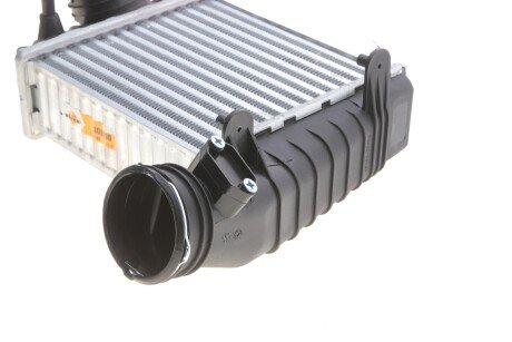 Радиатор интеркулера nrf 309030