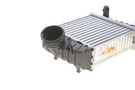 Радиатор интеркулера nrf 309030