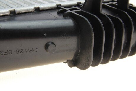 Радиатор интеркулера nrf 309077