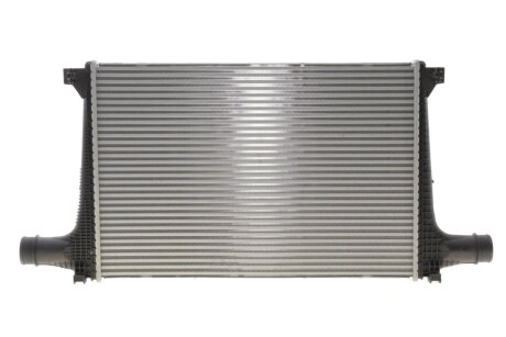 Радіатор інтеркулера nrf 309127 на Ауди Q7
