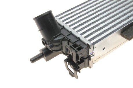 Радіатор інтеркулера nrf 30926