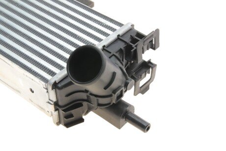 Радіатор інтеркулера nrf 30926