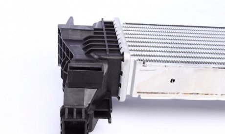 Радиатор интеркулера nrf 309383