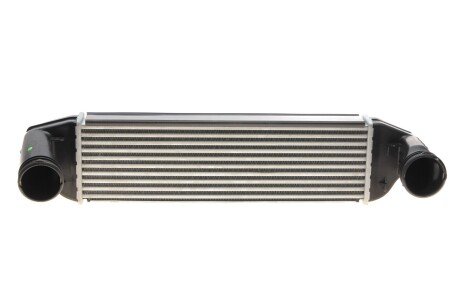 Радіатор інтеркулера nrf 30975 на Бмв Х3 е83