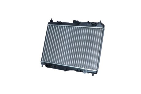 Радиатор интеркулера nrf 53044A на Форд Транзит