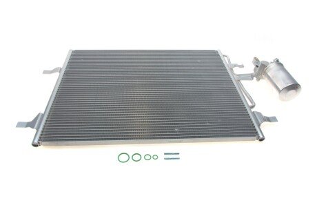 Радіатор кондиціонера nrf 35930 на Рендж (ленд) ровер Спорт