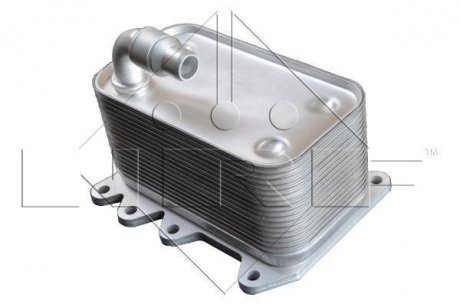 Радиатор масла BMW 5 (E60) 2.0D-4.4D 10.02-12.10 nrf 31215