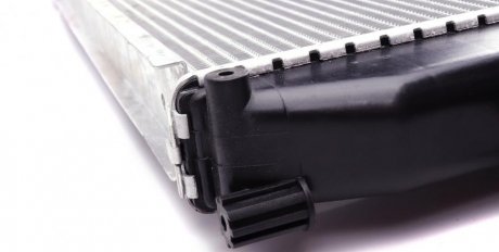 Радиатор охлаждения двигателя nrf 51564