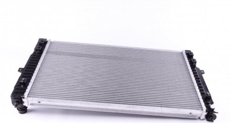 Радиатор охлаждения двигателя nrf 539504