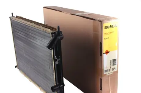 Радиатор охлаждения двигателя NRF 509503A Рено Megane
