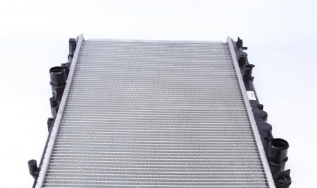 Радиатор охлаждения двигателя nrf 509517