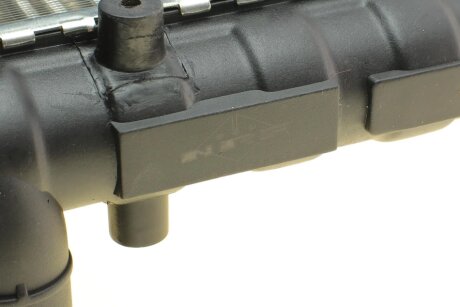 Радиатор охлаждения двигателя nrf 509519