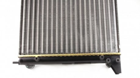 Радиатор охлаждения двигателя nrf 509522