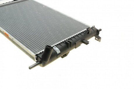 Радиатор охлаждения двигателя nrf 509527