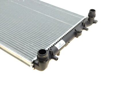 Радіатор охолодження двигуна nrf 509529