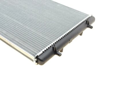 Радіатор охолодження двигуна nrf 509529