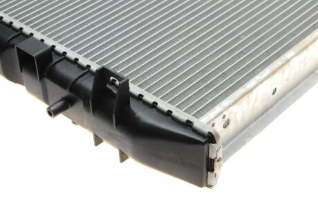 Радіатор охолодження двигуна nrf 509532