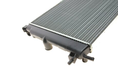 Радиатор охлаждения двигателя nrf 513508A