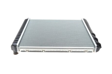 Радиатор охлаждения двигателя nrf 514782