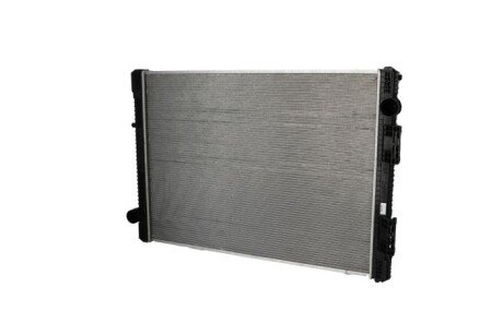 Радіатор охолодження двигуна nrf 519537