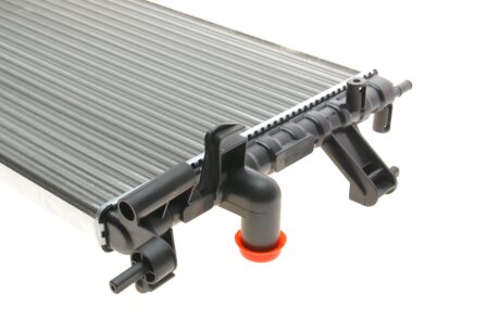 Радіатор охолодження двигуна nrf 519596