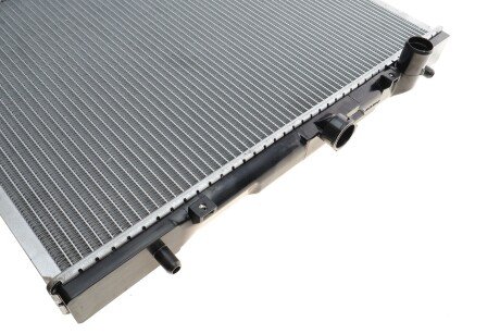 Радиатор охлаждения двигателя nrf 52233