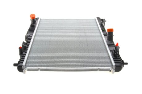 Радіатор охолодження двигуна nrf 53043