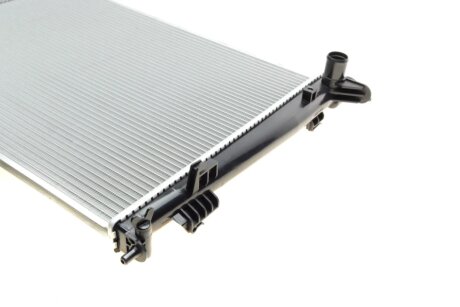 Радиатор охлаждения двигателя nrf 53051