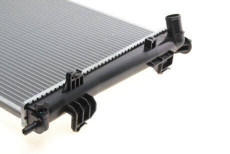 Радиатор охлаждения двигателя nrf 53058