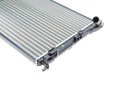 Радиатор охлаждения двигателя nrf 53069A