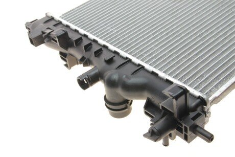 Радиатор охлаждения двигателя nrf 53122