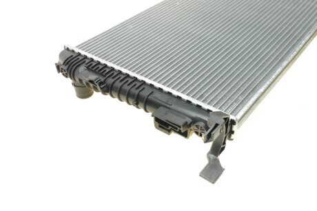 Радиатор охлаждения двигателя nrf 53138