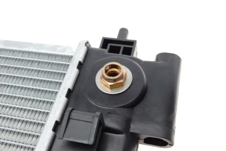 Радіатор охолодження двигуна nrf 53143