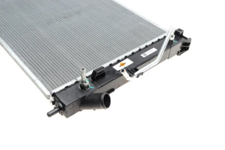 Радиатор охлаждения двигателя nrf 53172