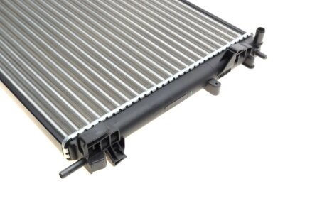 Радиатор охлаждения двигателя nrf 53210