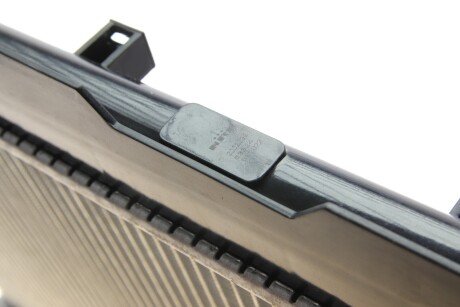 Радиатор охлаждения двигателя nrf 53324